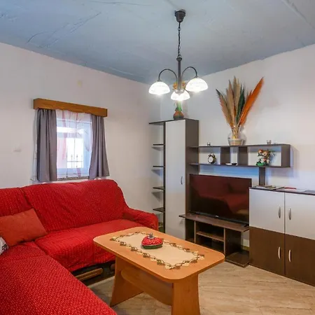Three-bedroom 0 In * Žminj