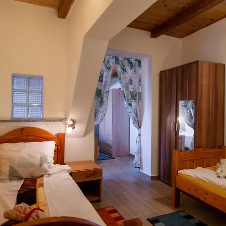 Casa de Férias Three-bedroom 0 In Žminj