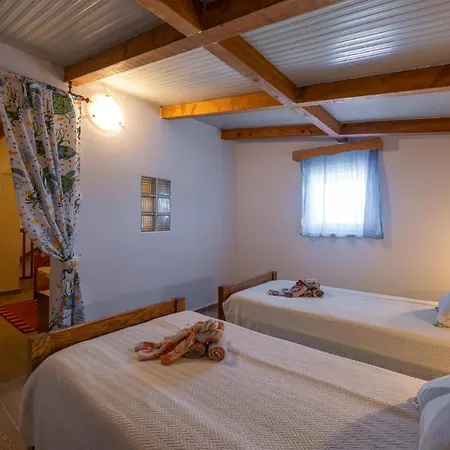 Three-Bedroom Holiday Home 0 In Zminj Holiday home